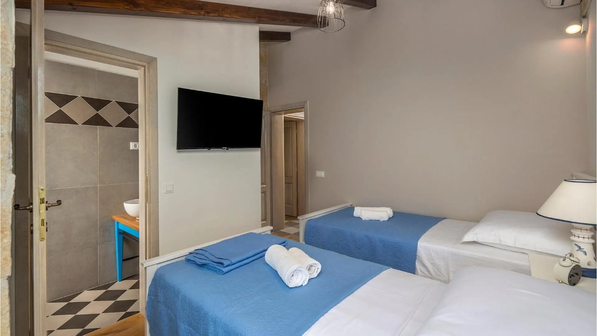Charming Villa Viliska With Heated Pool Sveti Filip i Jakov Chorvatsko
