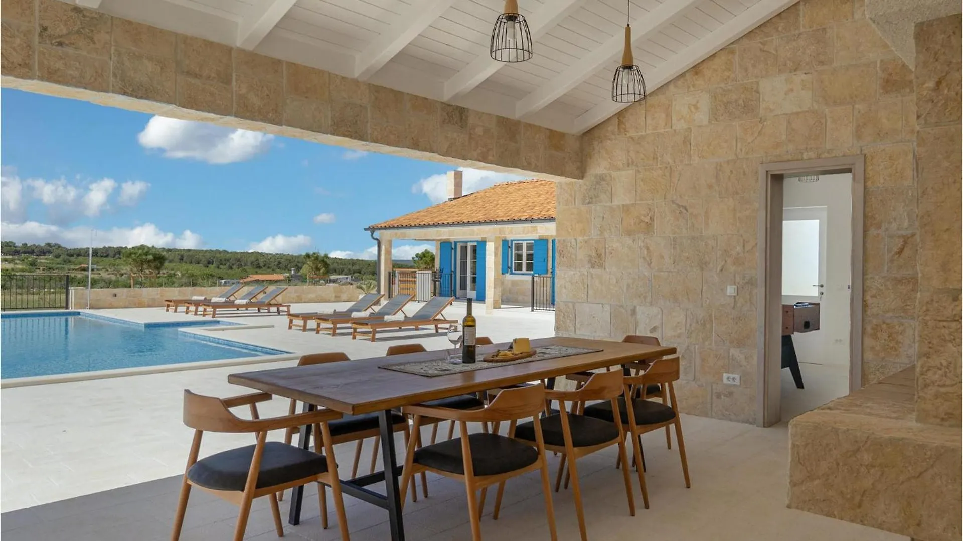Charming Villa Viliska With Heated Pool Sveti Filip i Jakov 0*,